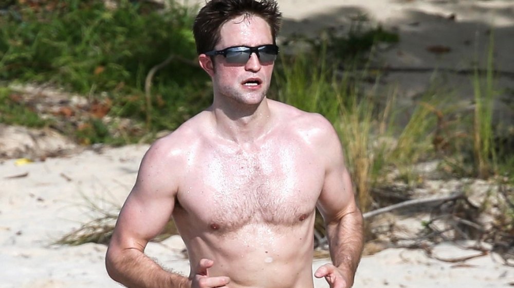 Robert Pattinson Workout Routine and Diet Plan | Train like a Batman [2020]